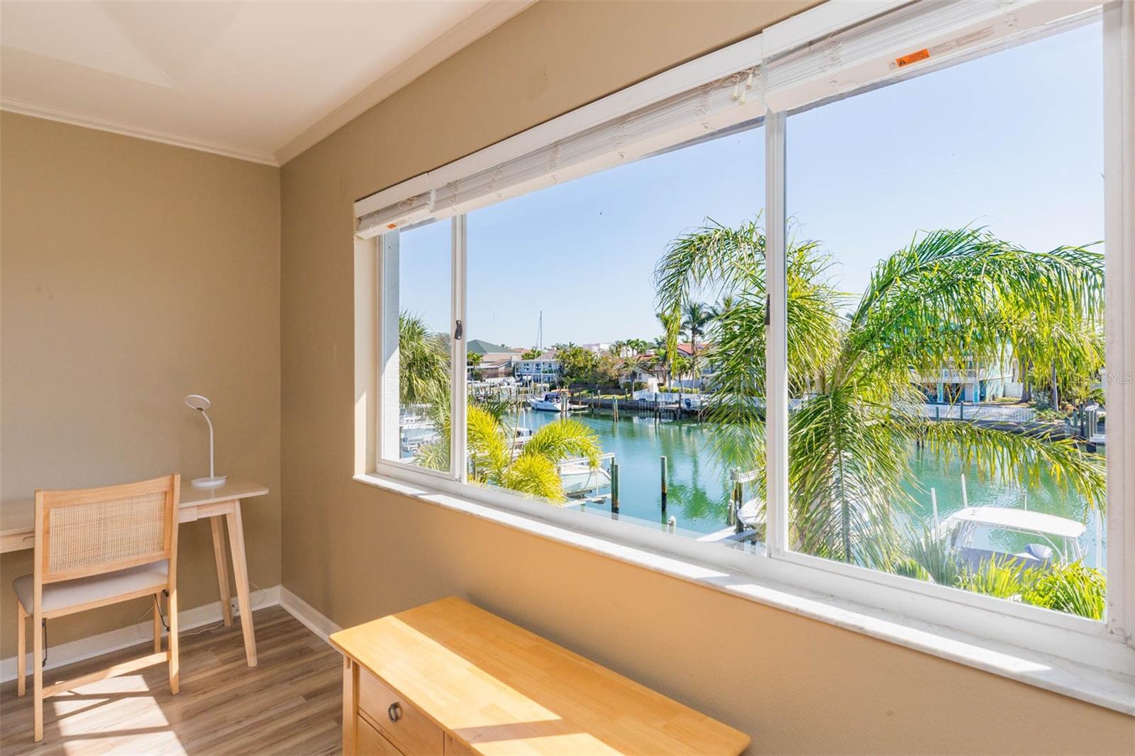 903 PINELLAS BAYWAY S #102, ST PETERSBURG, FL, 33715