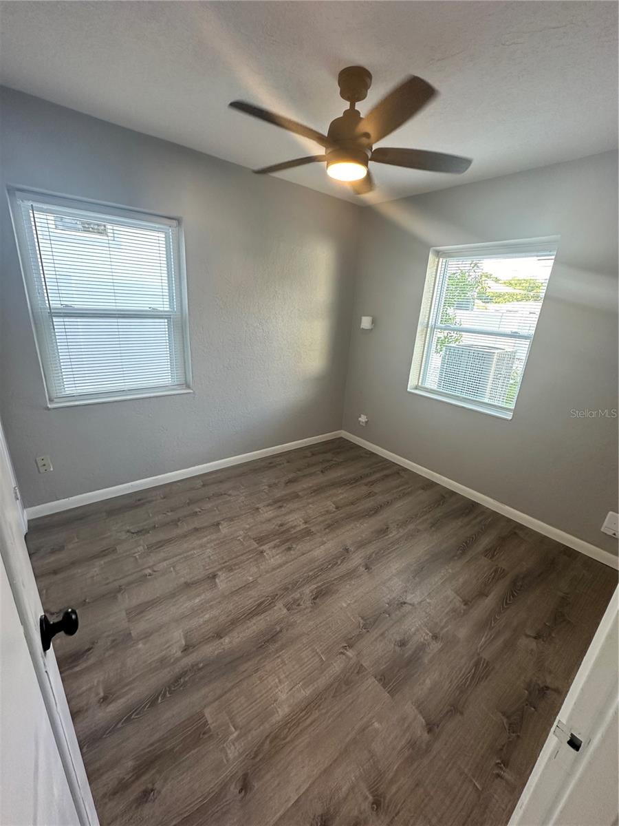 147 42ND AVE NE, ST PETERSBURG, FL, 33703