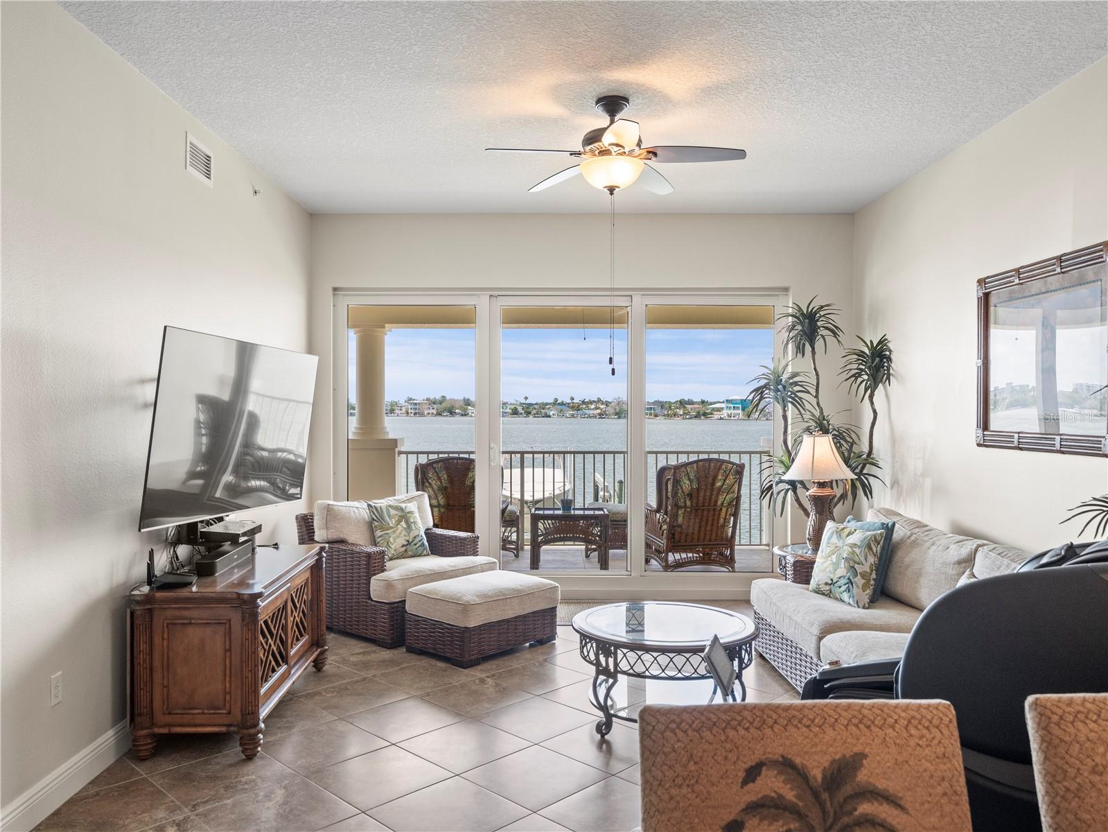 17735 GULF BLVD #204, REDINGTON SHORES, FL, 33708