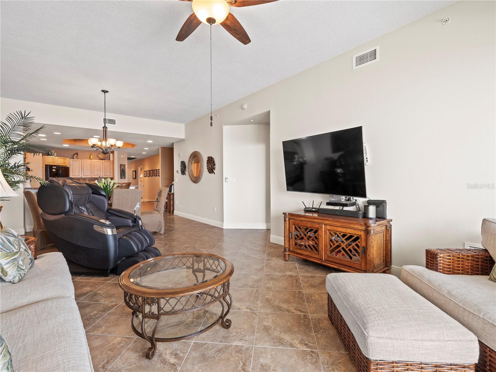 17735 GULF BLVD #204, REDINGTON SHORES, FL, 33708