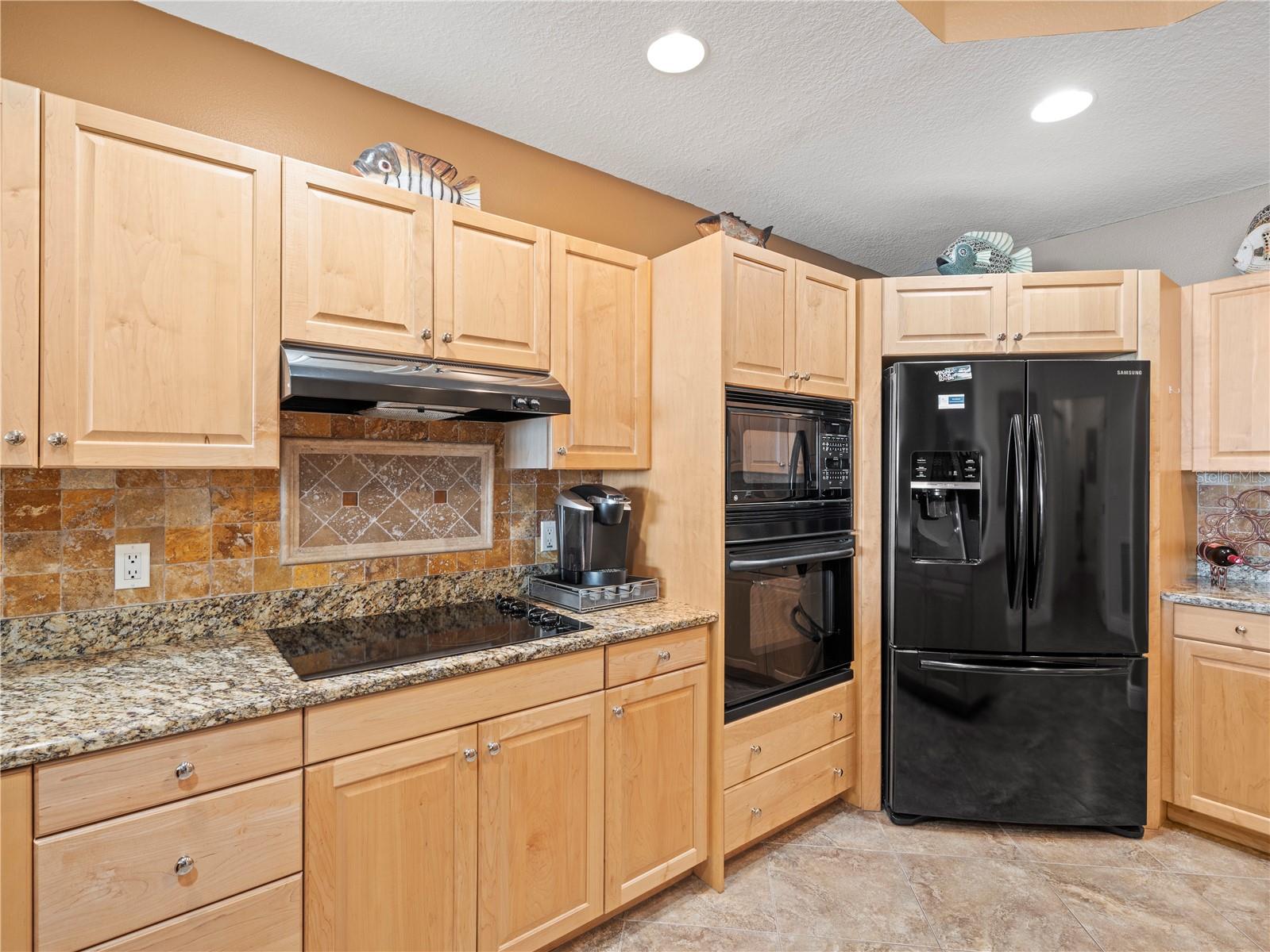 17735 GULF BLVD #204, REDINGTON SHORES, FL, 33708