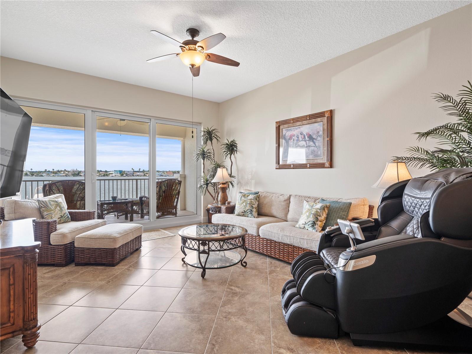 17735 GULF BLVD #204, REDINGTON SHORES, FL, 33708