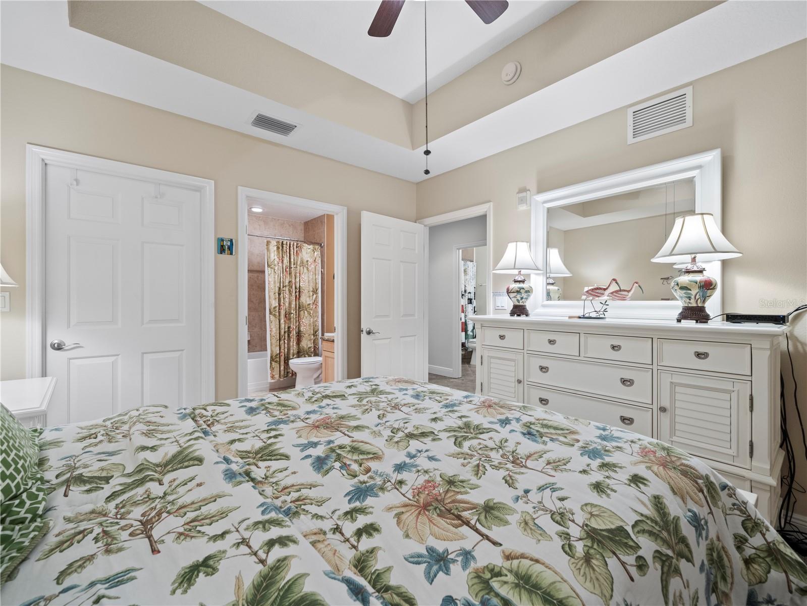 17735 GULF BLVD #204, REDINGTON SHORES, FL, 33708