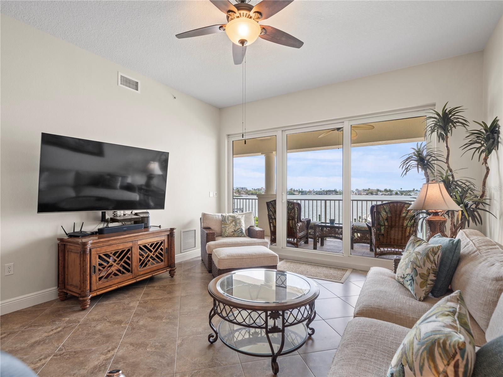 17735 GULF BLVD #204, REDINGTON SHORES, FL, 33708