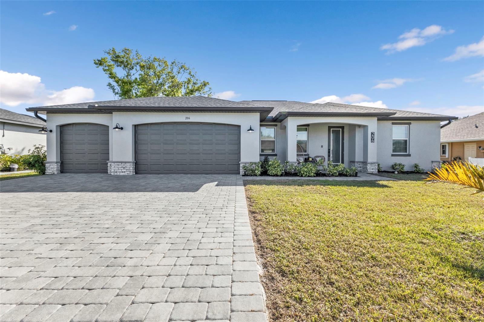 206 SANTAREM CIR, PUNTA GORDA, FL, 33983