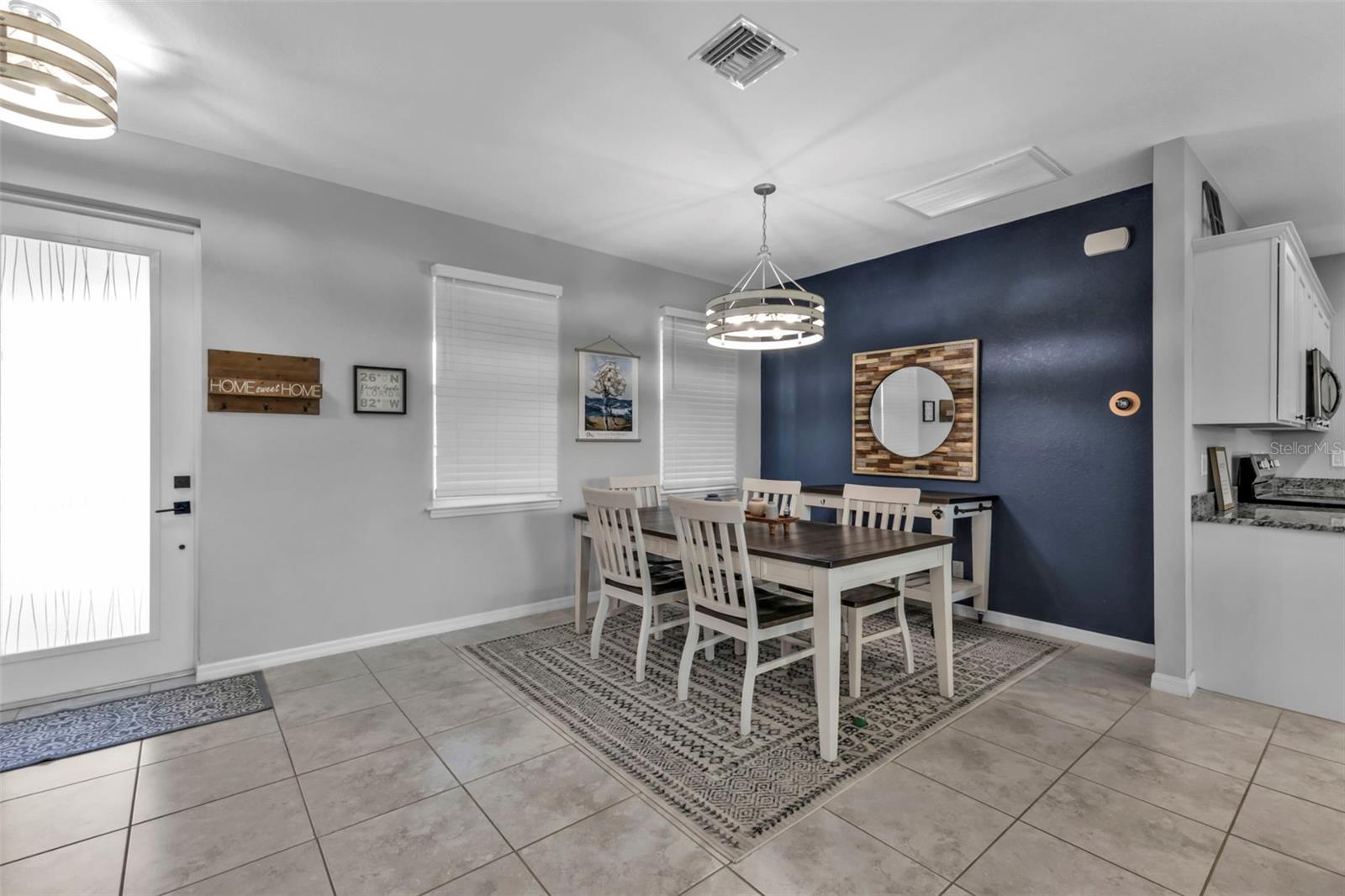 206 SANTAREM CIR, PUNTA GORDA, FL, 33983