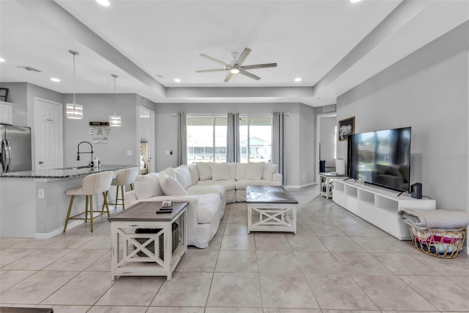 206 SANTAREM CIR, PUNTA GORDA, FL, 33983