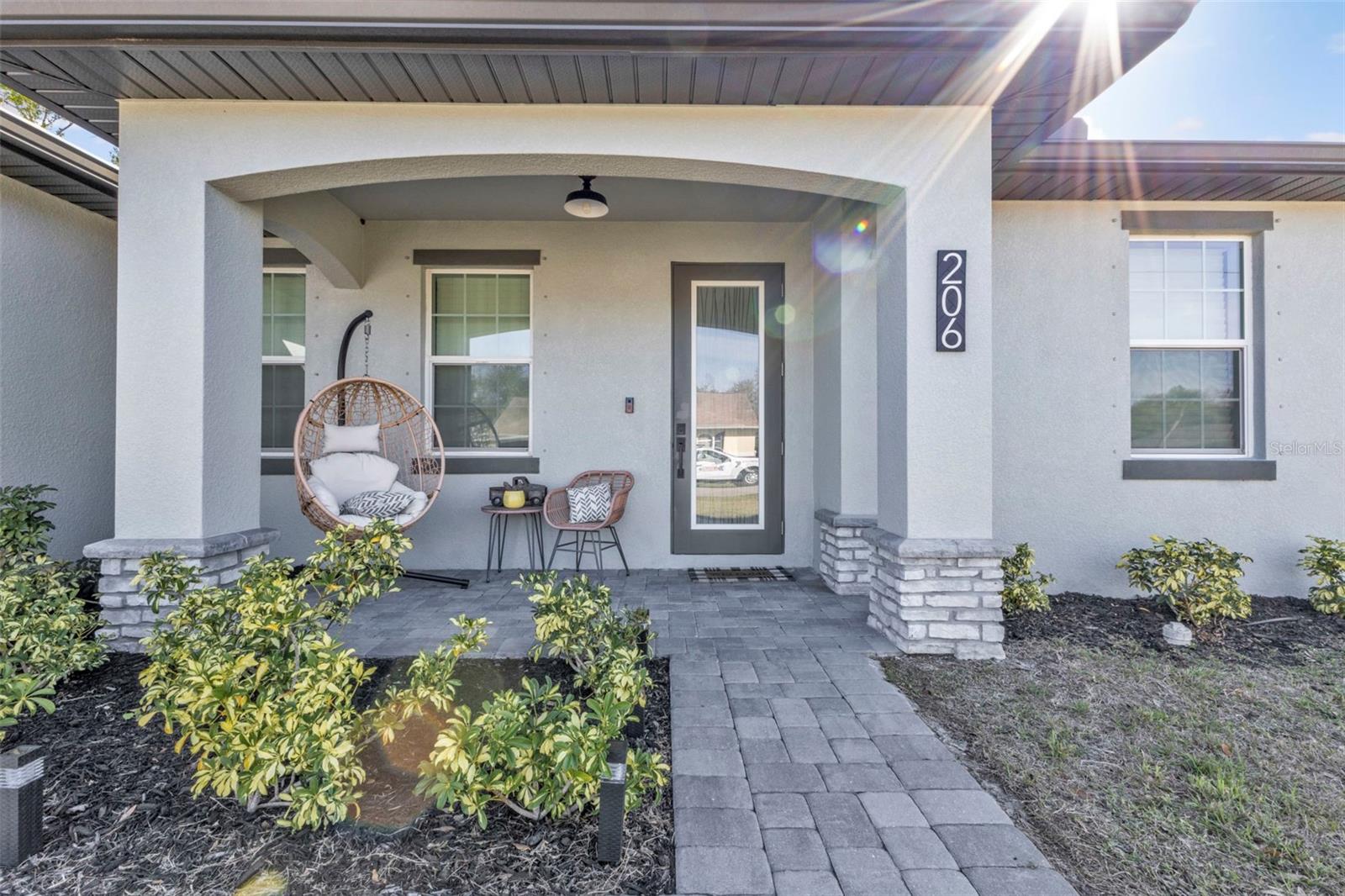 206 SANTAREM CIR, PUNTA GORDA, FL, 33983