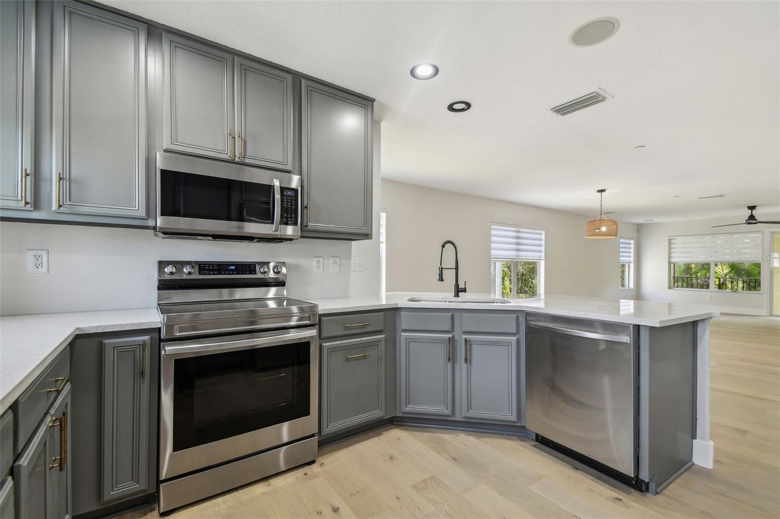 520 WHEATON TRENT PL, TAMPA, FL, 33619