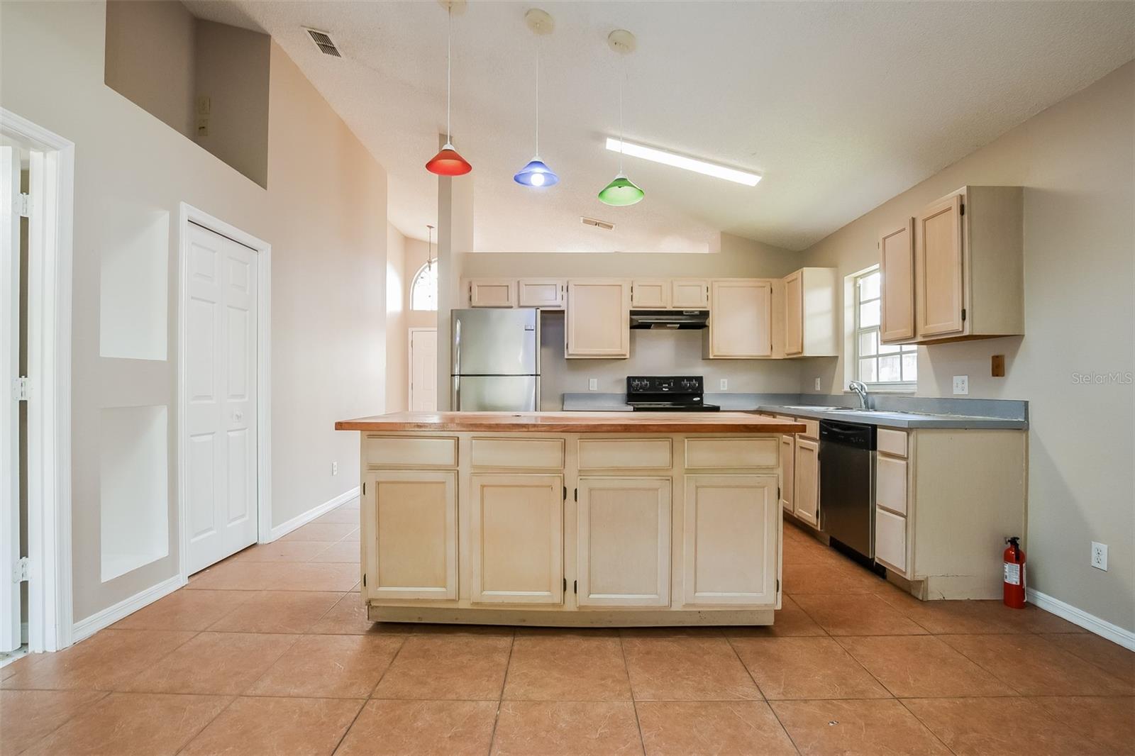 1019 ROYAL OAKS DR, APOPKA, FL, 32703