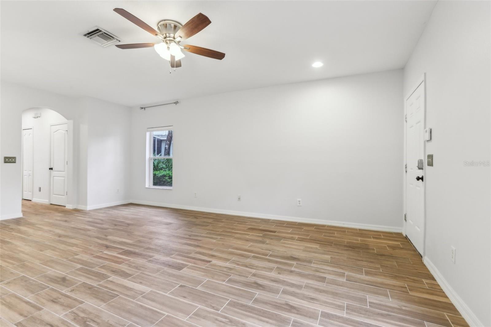 15928 FISHHAWK VIEW DR, LITHIA, FL, 33547