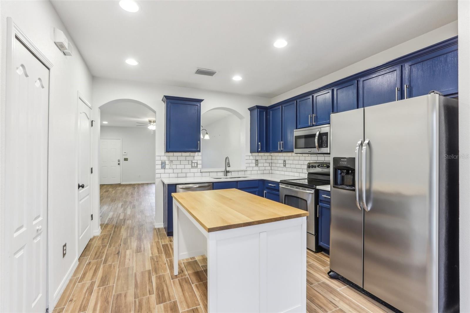 15928 FISHHAWK VIEW DR, LITHIA, FL, 33547