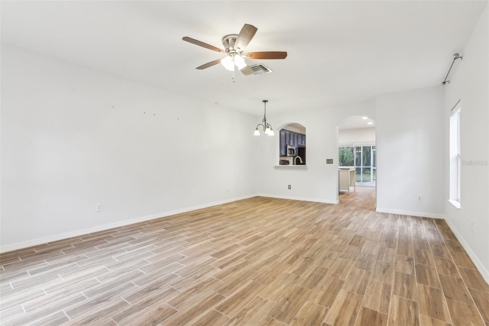 15928 FISHHAWK VIEW DR, LITHIA, FL, 33547