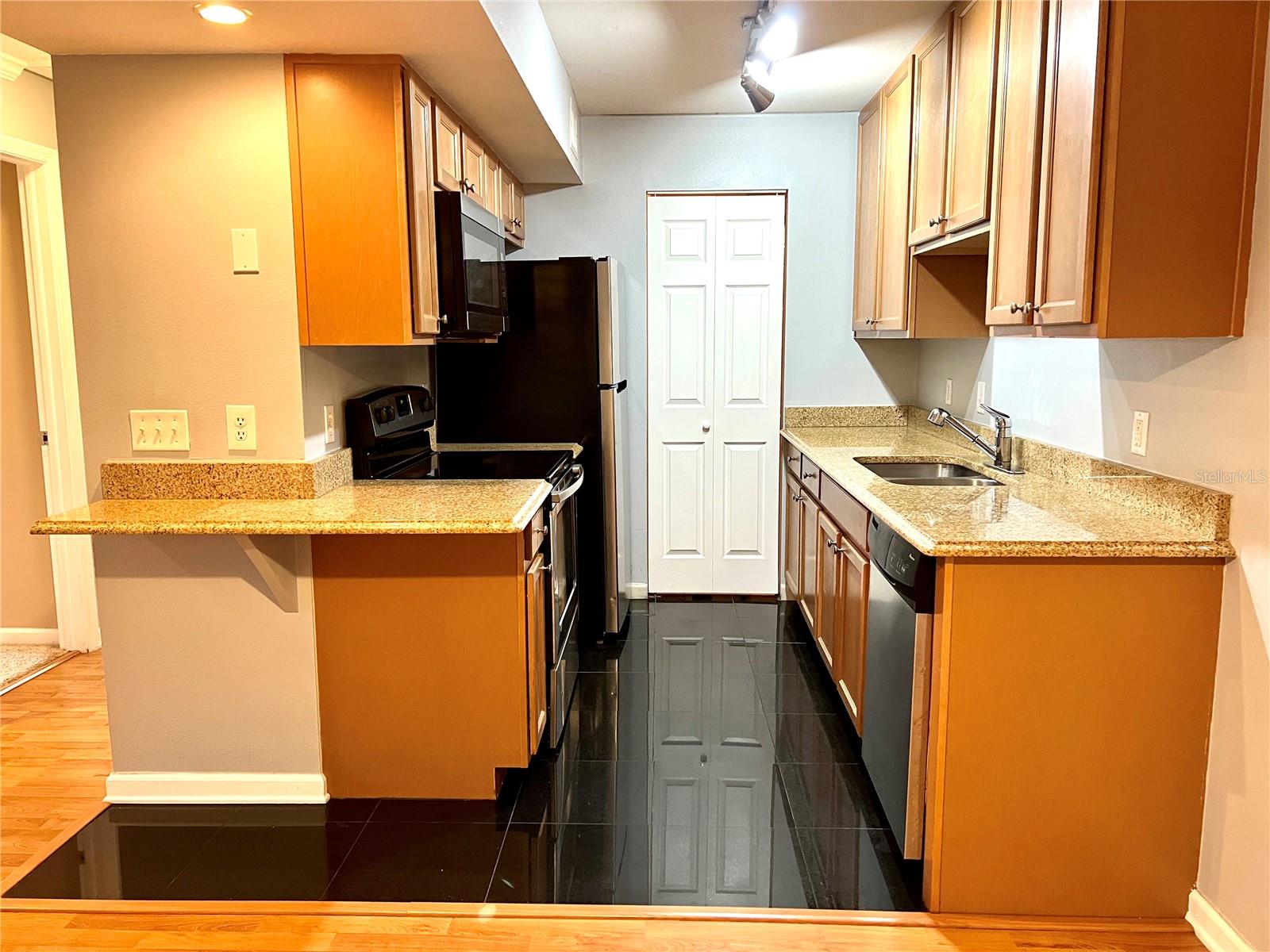 2880 PLAZA TERRACE DR #2880, ORLANDO, FL, 32803