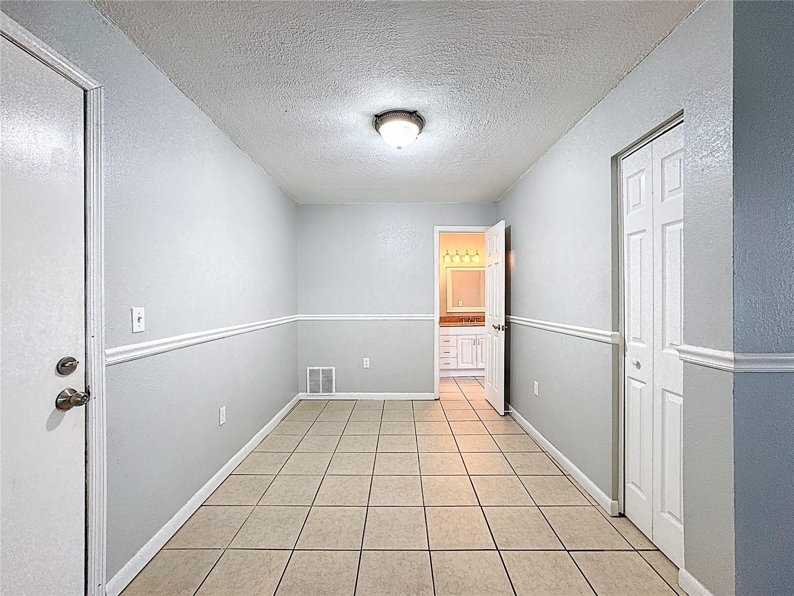 5509 FOUNTAIN LAKE CIR #C204, BRADENTON, FL, 34207