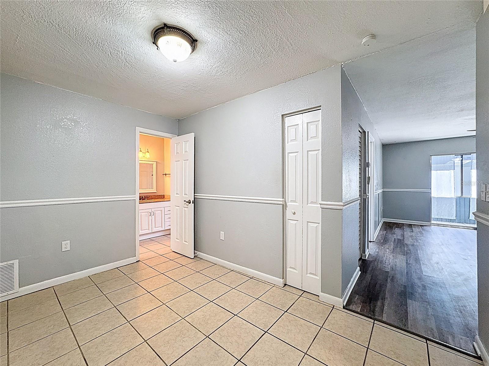 5509 FOUNTAIN LAKE CIR #C204, BRADENTON, FL, 34207