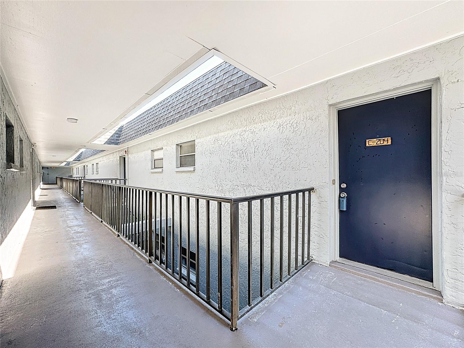 5509 FOUNTAIN LAKE CIR #C204, BRADENTON, FL, 34207
