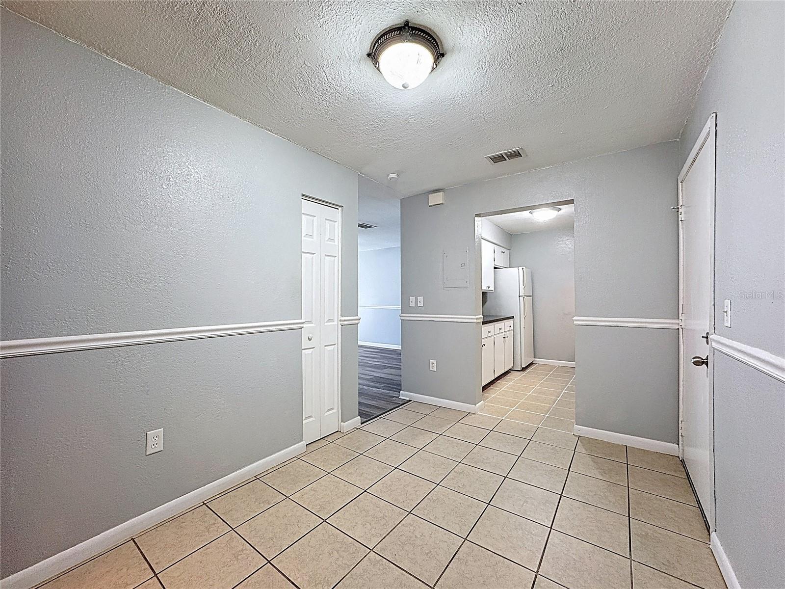 5509 FOUNTAIN LAKE CIR #C204, BRADENTON, FL, 34207