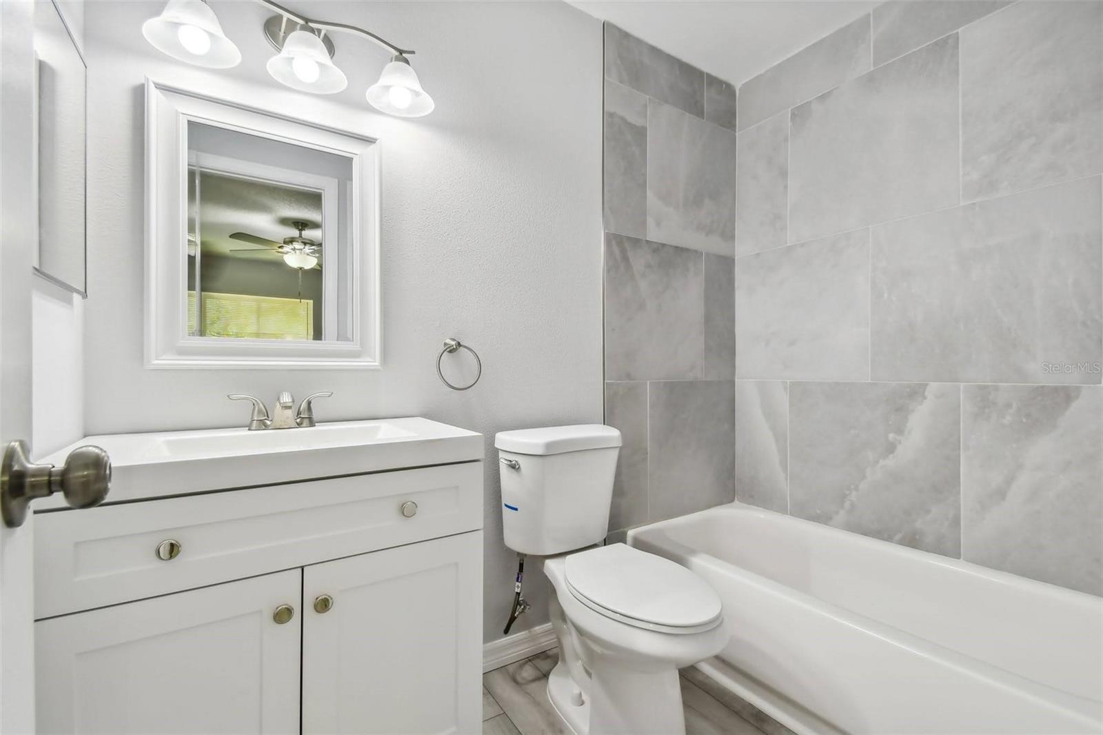 2717 HIDDEN LAKE BLVD #C, SARASOTA, FL, 34237
