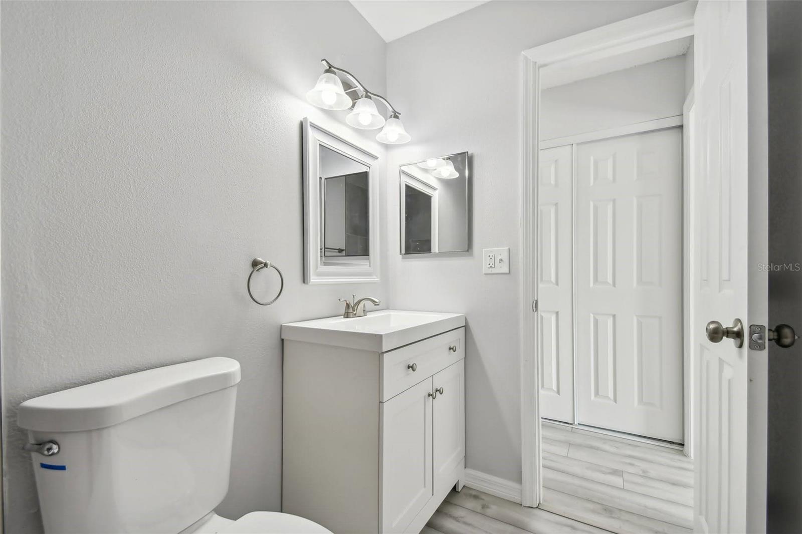 2717 HIDDEN LAKE BLVD #C, SARASOTA, FL, 34237