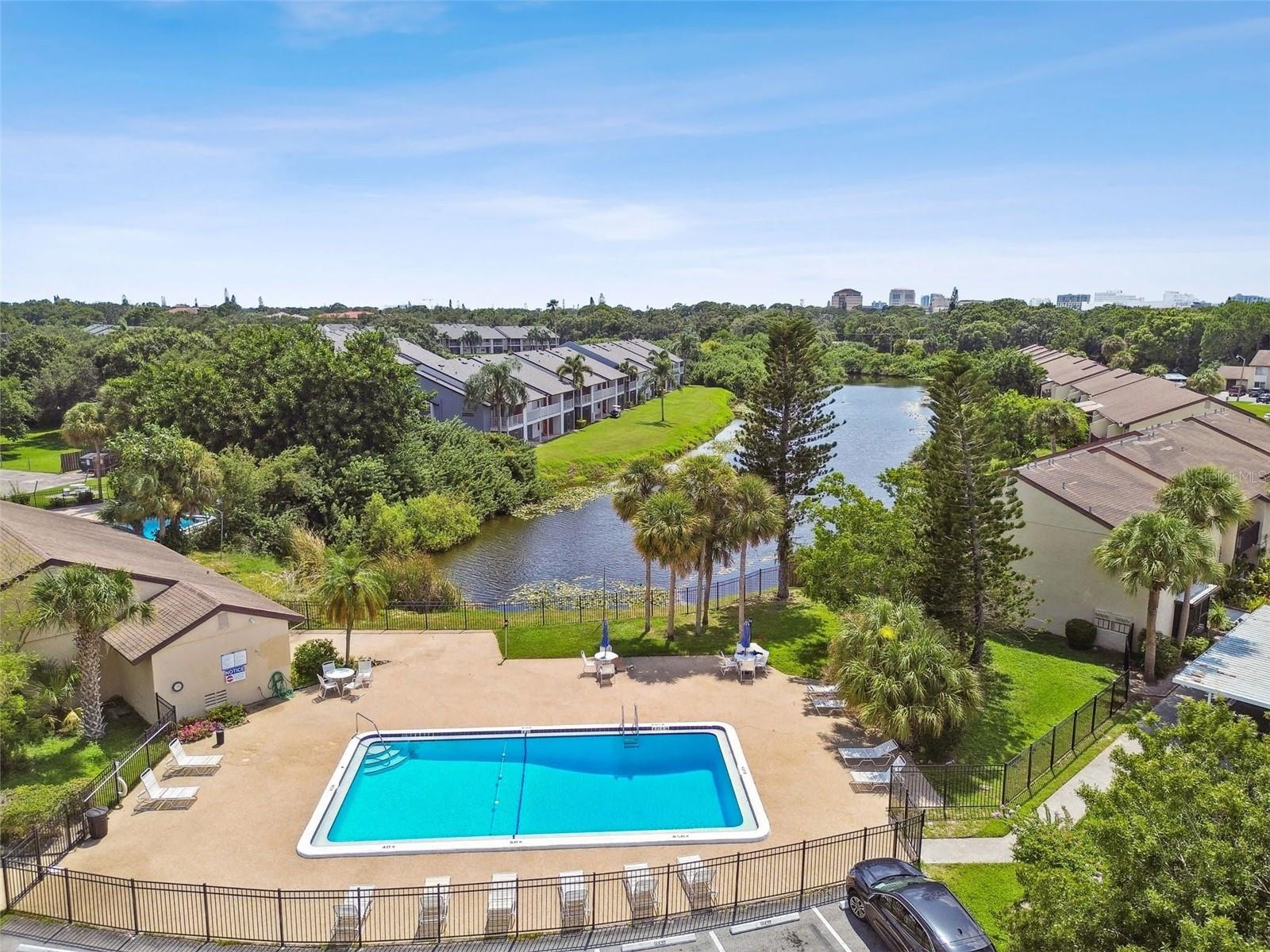 2717 HIDDEN LAKE BLVD #C, SARASOTA, FL, 34237