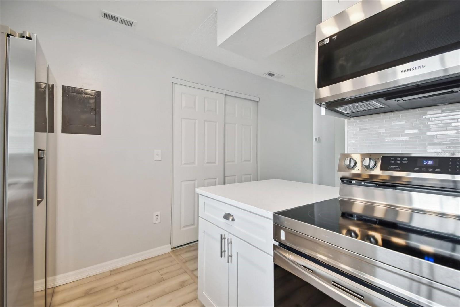 2717 HIDDEN LAKE BLVD #C, SARASOTA, FL, 34237