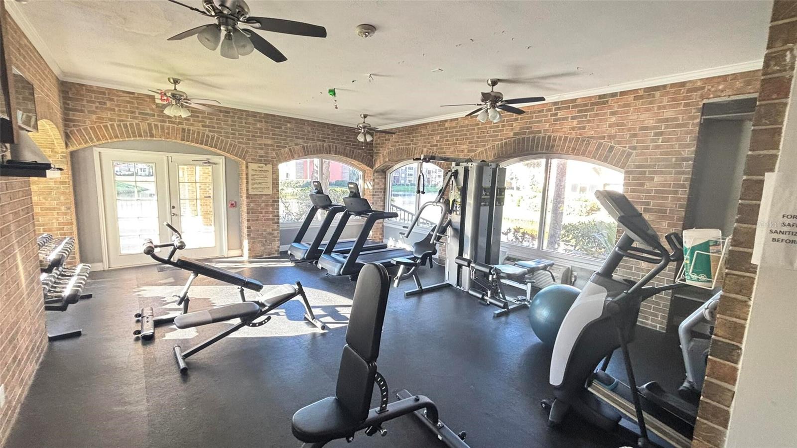 10200 GANDY BLVD N #405, ST PETERSBURG, FL, 33702