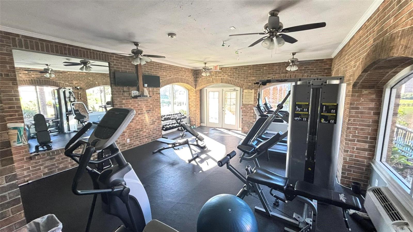 10200 GANDY BLVD N #405, ST PETERSBURG, FL, 33702