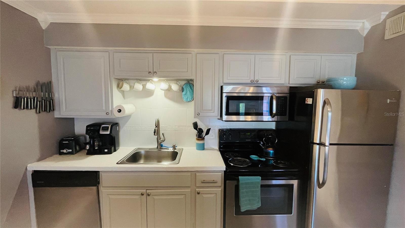 10200 GANDY BLVD N #405, ST PETERSBURG, FL, 33702