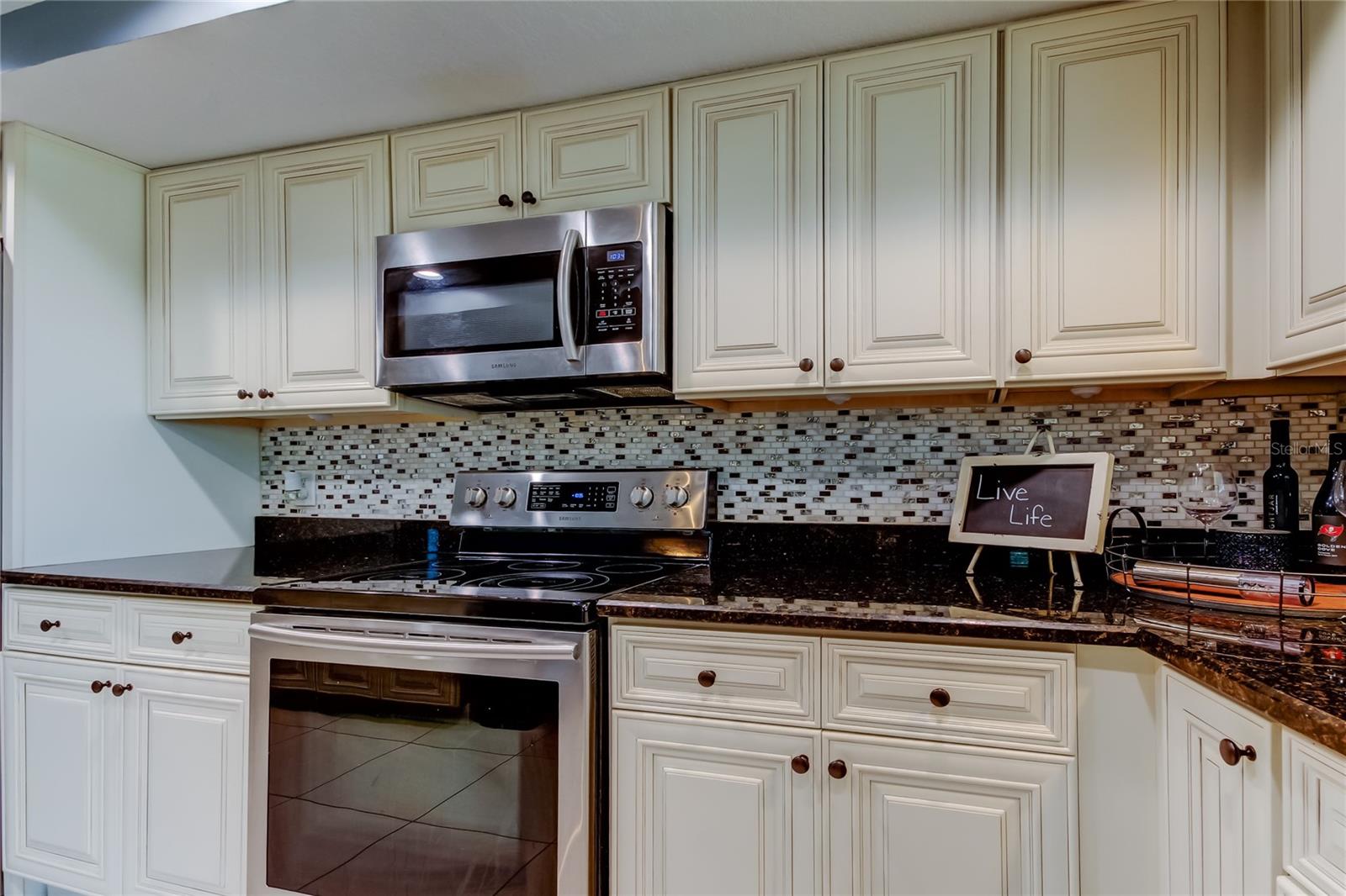 4617 CLOVERLAWN DR, TAMPA, FL, 33624