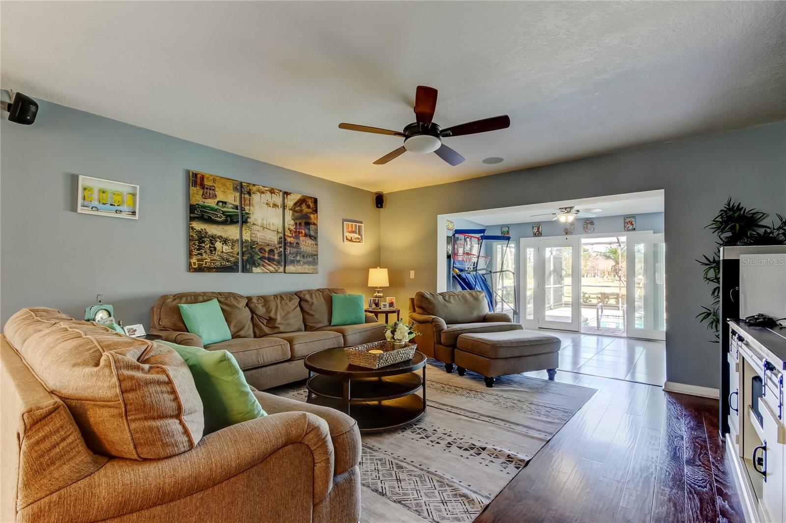 4617 CLOVERLAWN DR, TAMPA, FL, 33624
