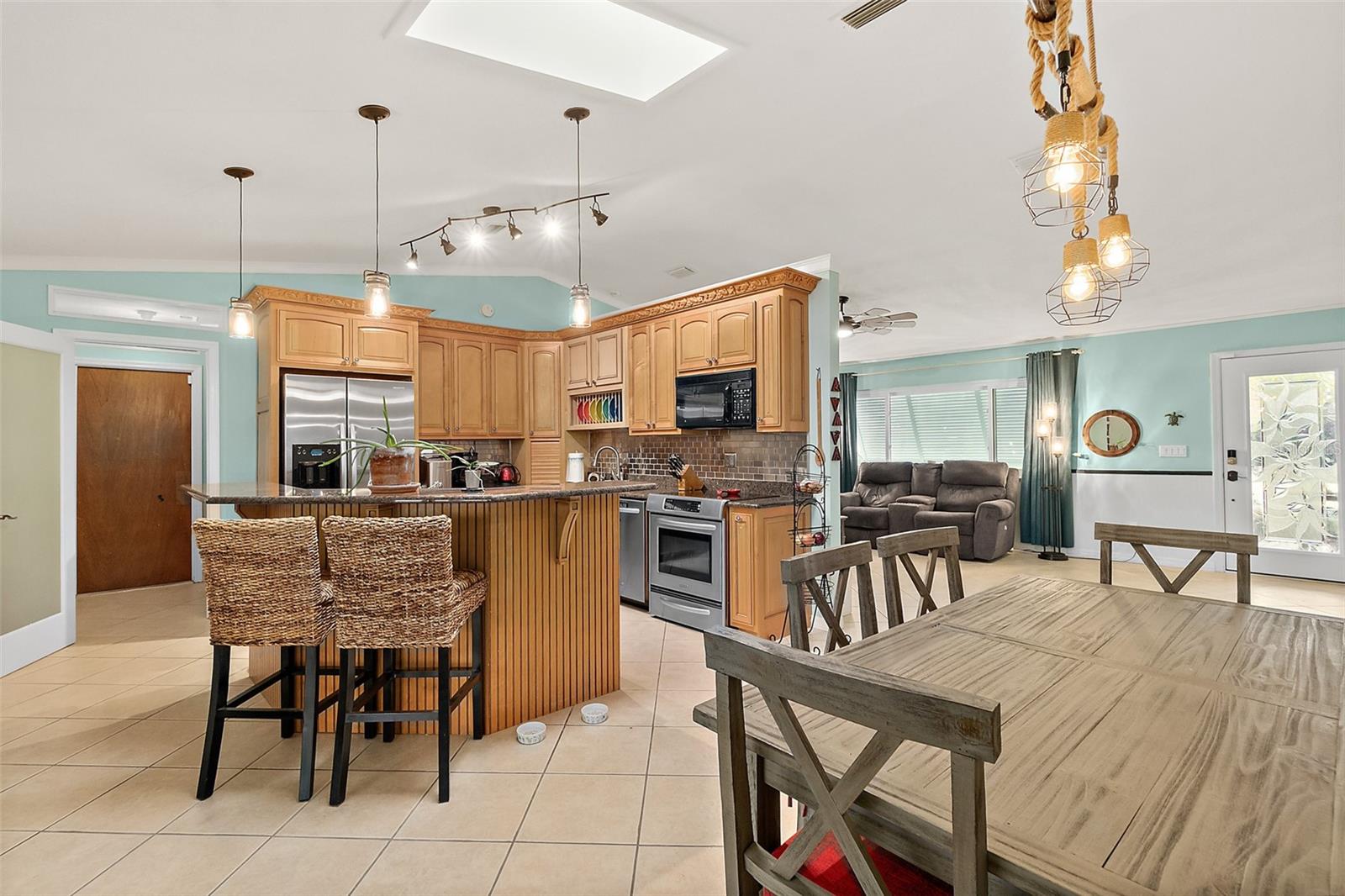 8 CORNING CT, PALM COAST, FL, 32137