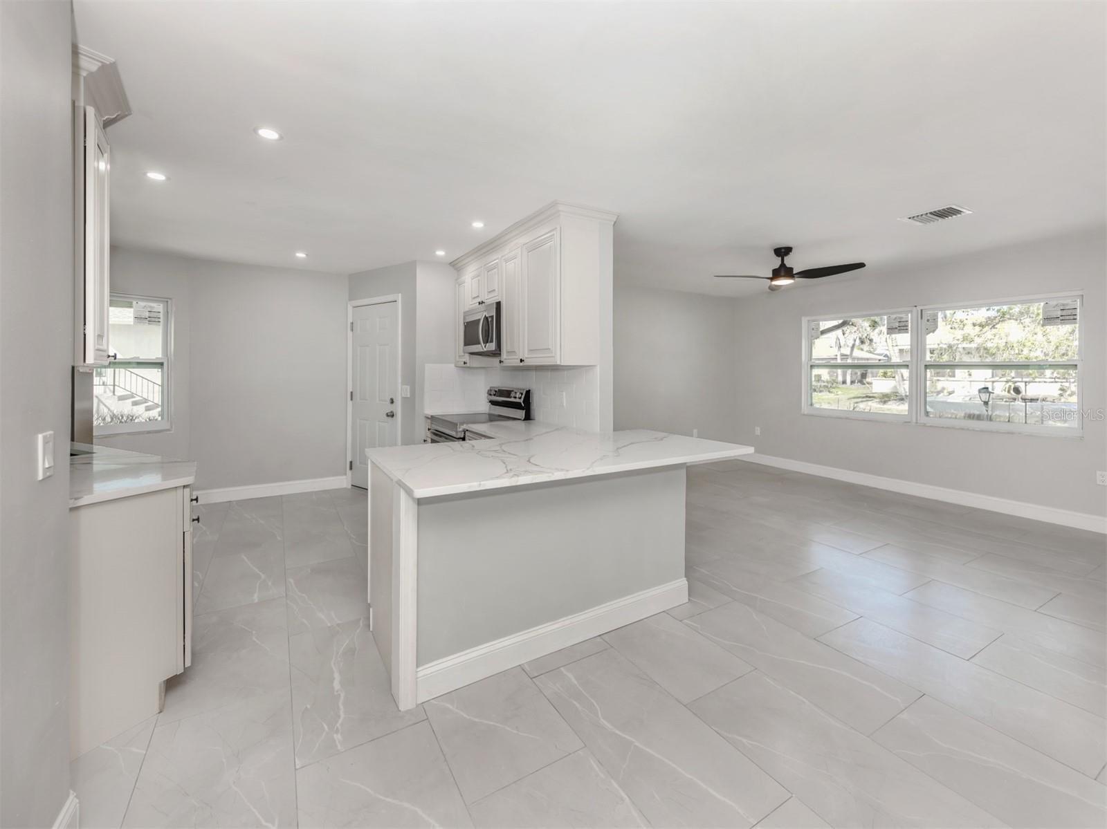 388 FLAMINGO DR, VENICE, FL, 34285