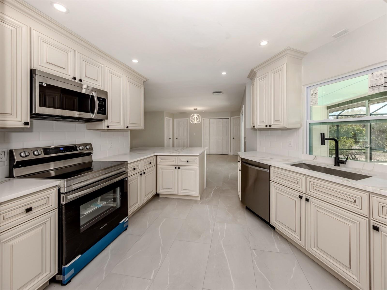 388 FLAMINGO DR, VENICE, FL, 34285