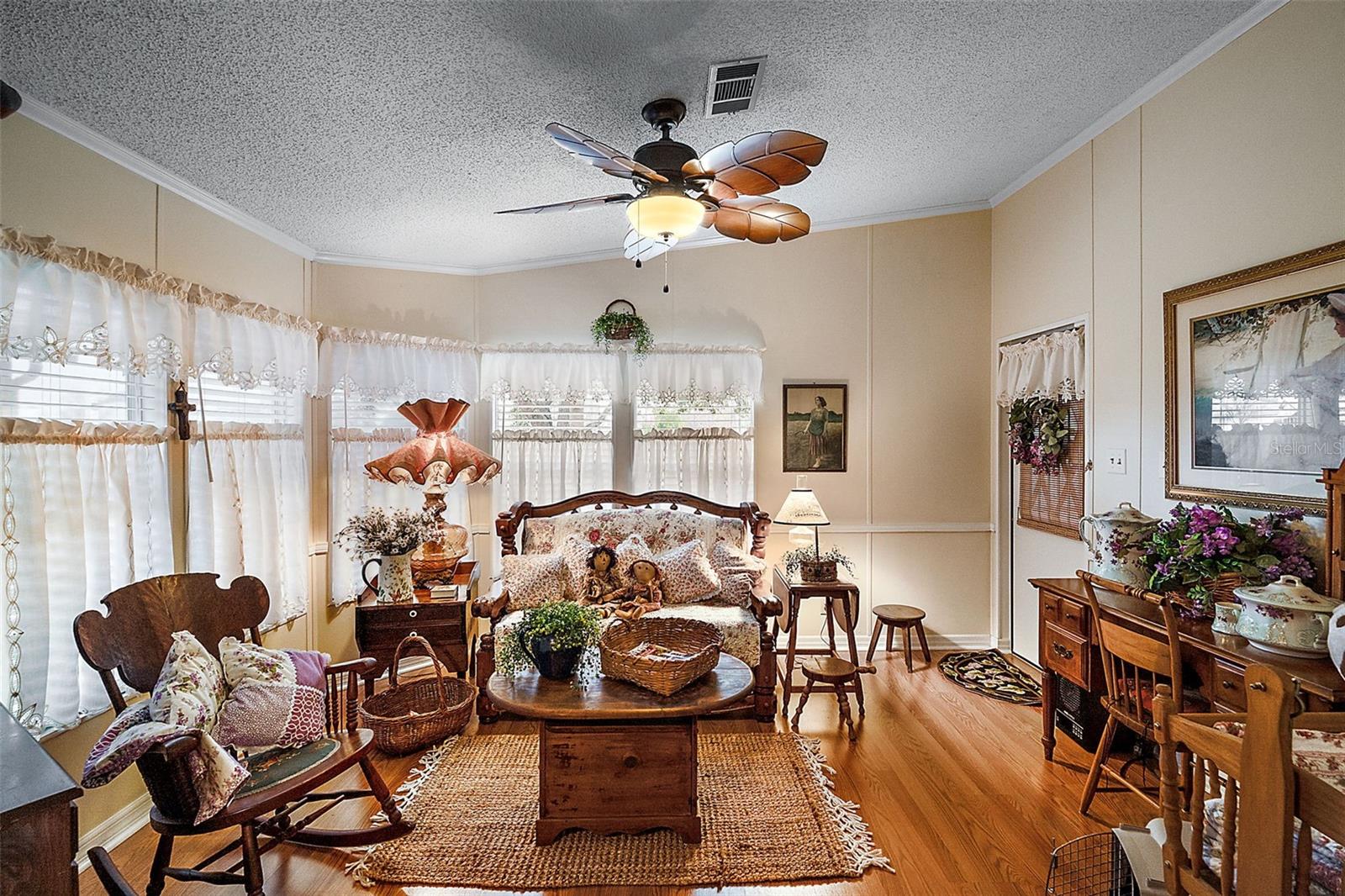313 WESTWOOD DR, LEESBURG, FL, 34748