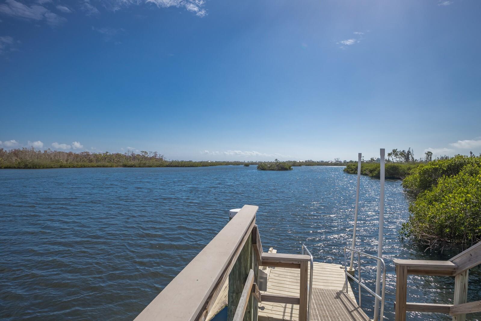 10310 CORAL LANDINGS CT #98, PLACIDA, FL, 33946