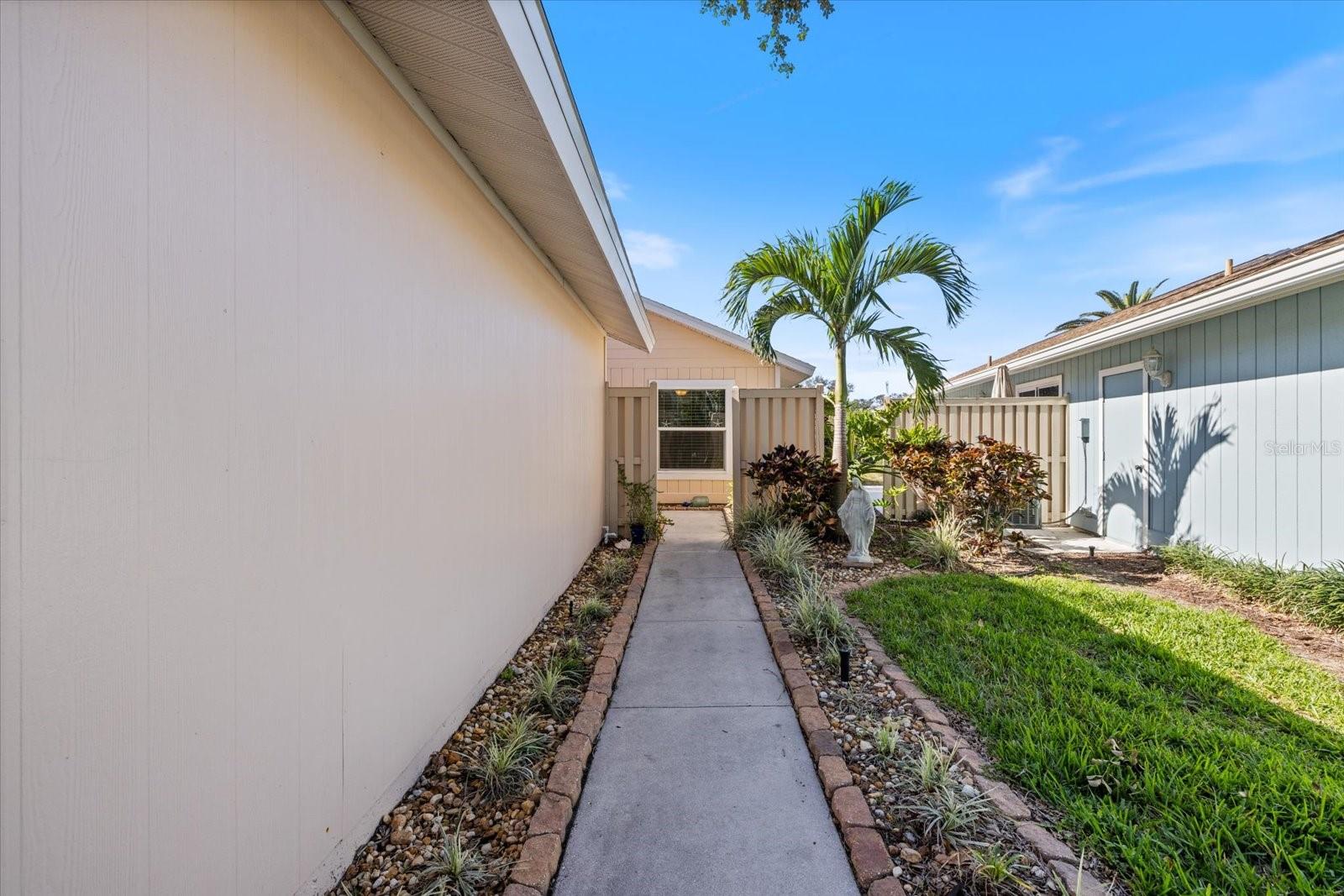 832 SAINTCLAIR CIR #832, VENICE, FL, 34285