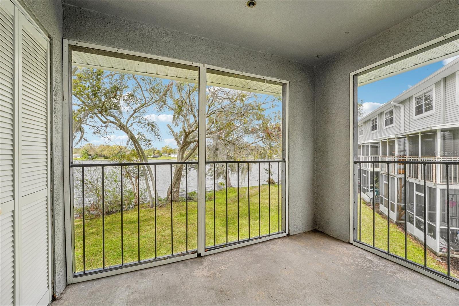 7224 E BANK DR #206, TAMPA, FL, 33617