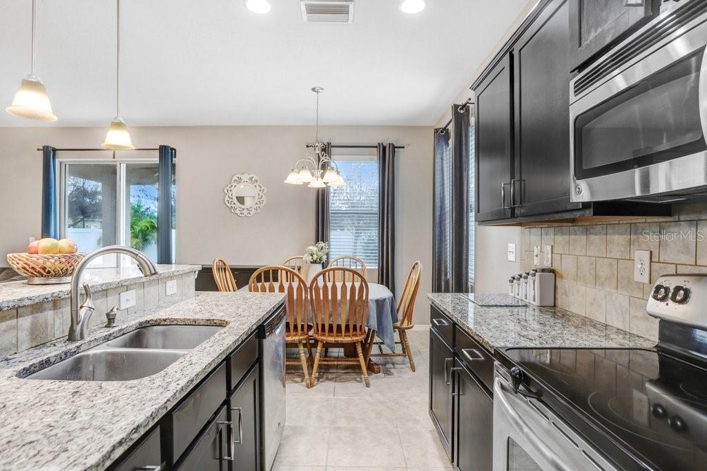 1136 LAUREN MANOR LOOP, RUSKIN, FL, 33570