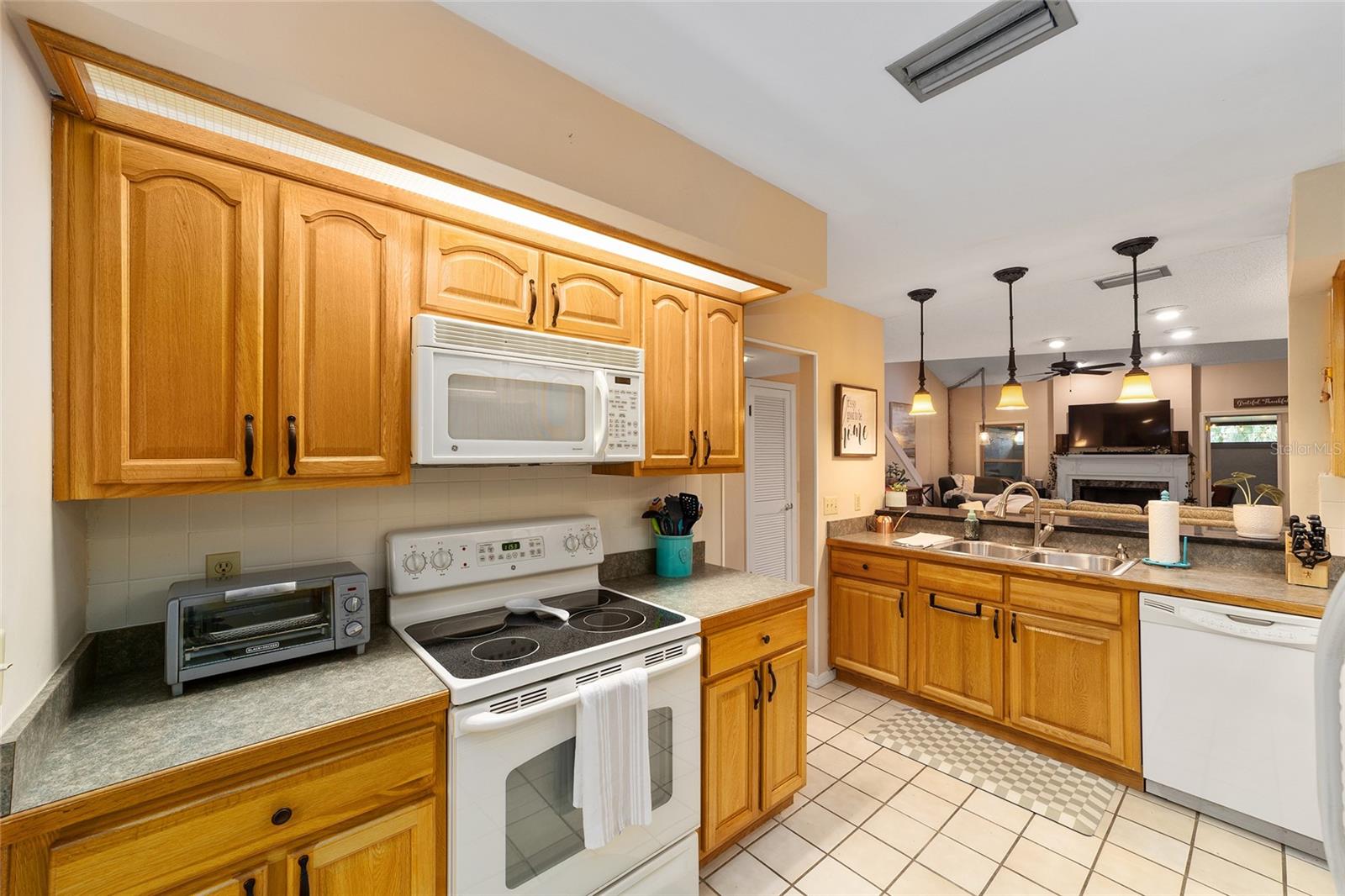 1947 SE 37TH COURT CIR, OCALA, FL, 34471