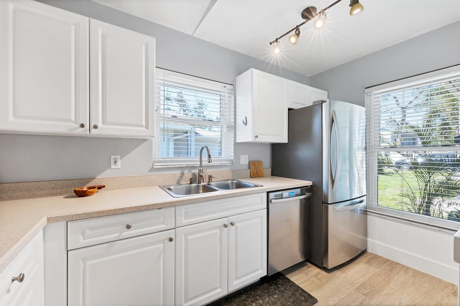 1708 WHARF RD, SARASOTA, FL, 34231