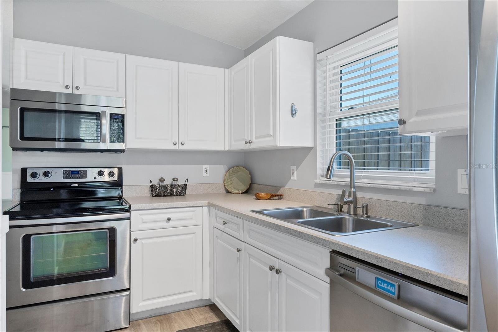 1708 WHARF RD, SARASOTA, FL, 34231