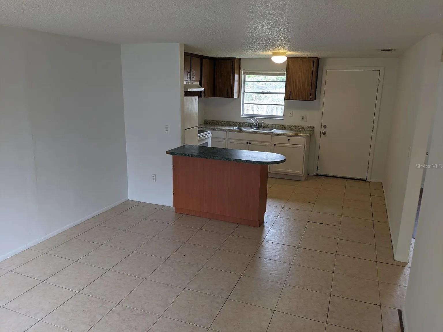 8306 N 17TH ST, TAMPA, FL, 33604