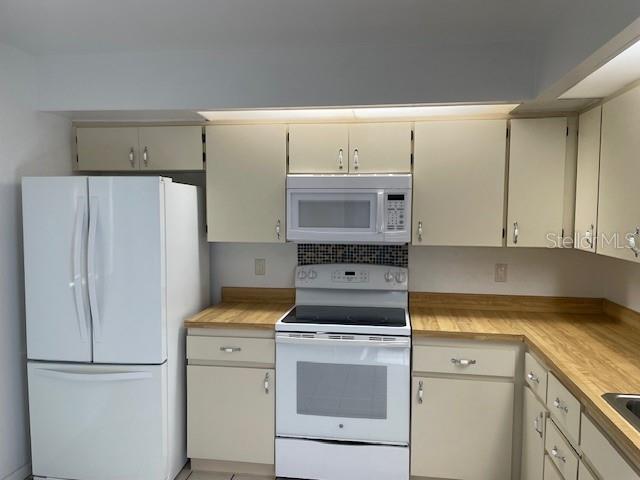 2700 NEBRASKA AVE #3-103, PALM HARBOR, FL, 34684
