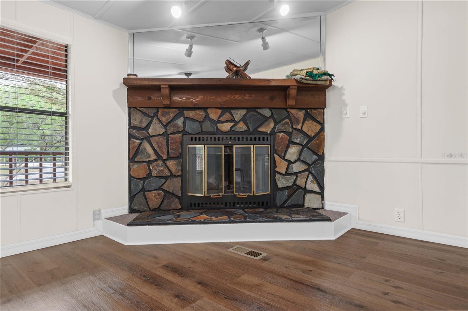 33518 MANDRAKE RD, ZEPHYRHILLS, FL, 33543