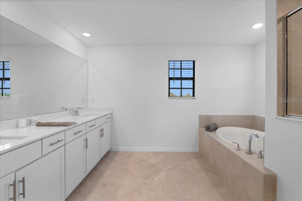 17449 LUMINOUS AVE, VENICE, FL, 34293
