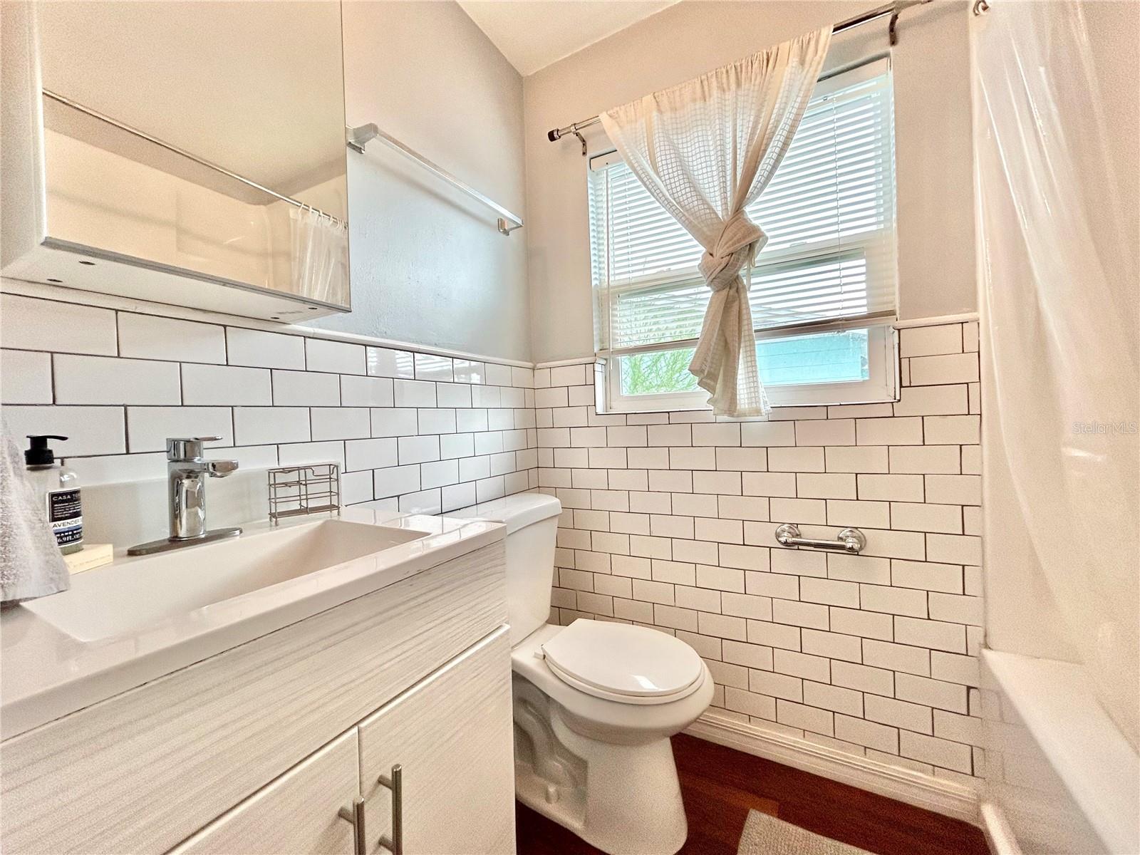 701 50TH AVE N, ST PETERSBURG, FL, 33703