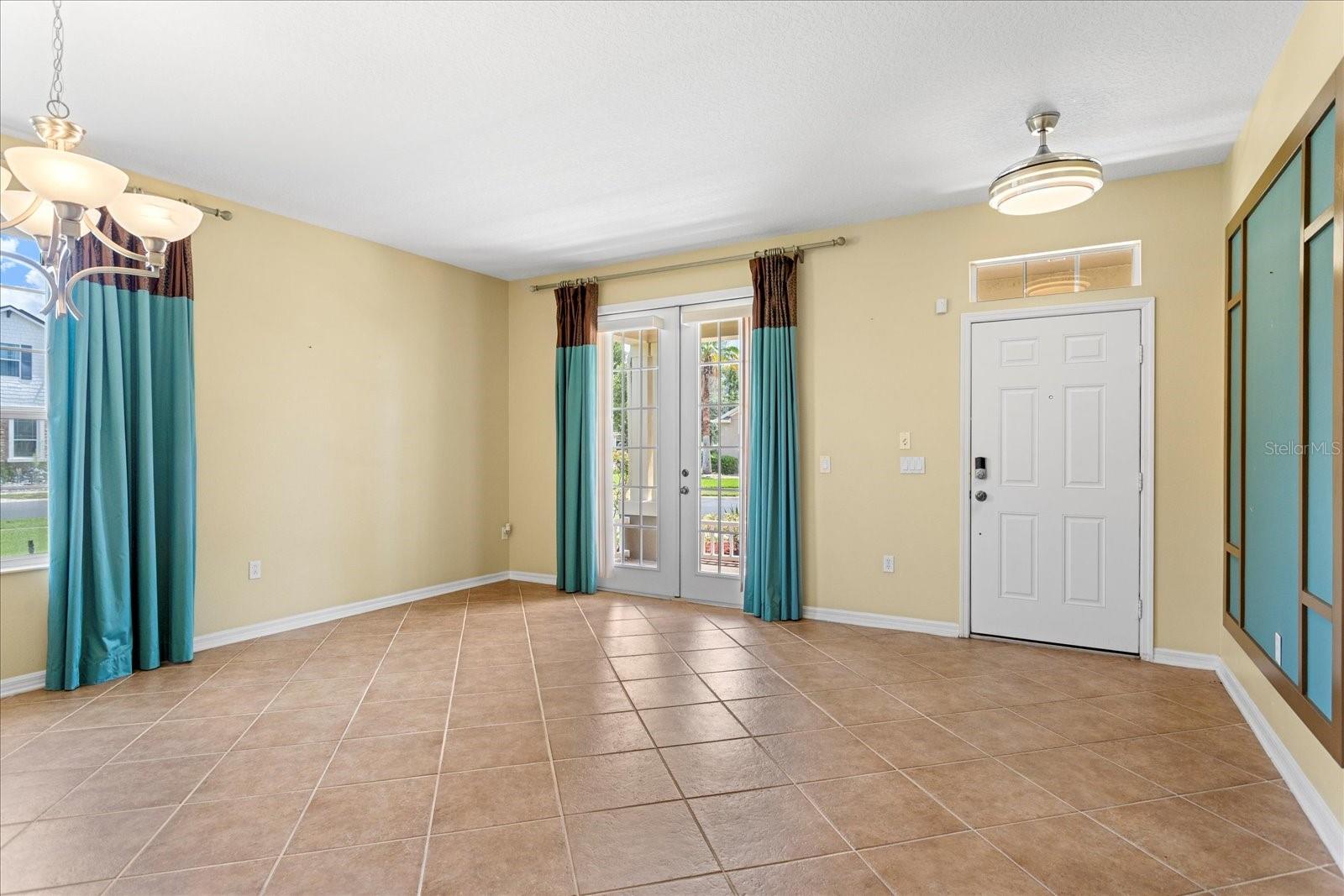 303 WHITE WATER BAY DR, GROVELAND, FL, 34736