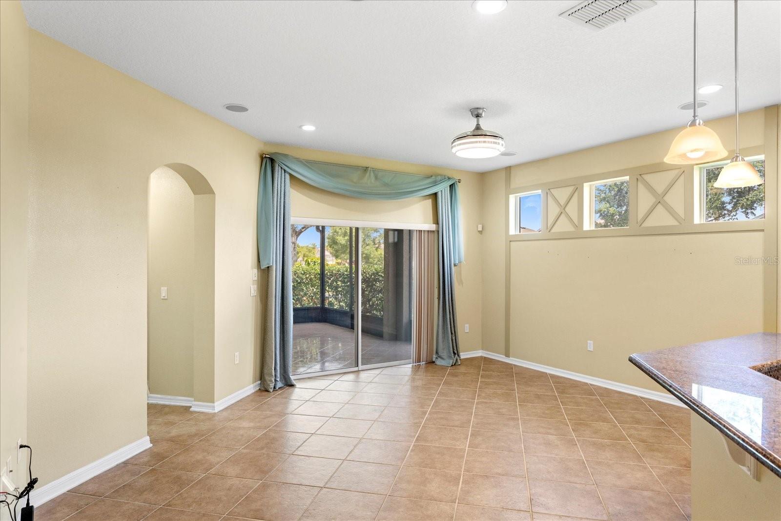 303 WHITE WATER BAY DR, GROVELAND, FL, 34736