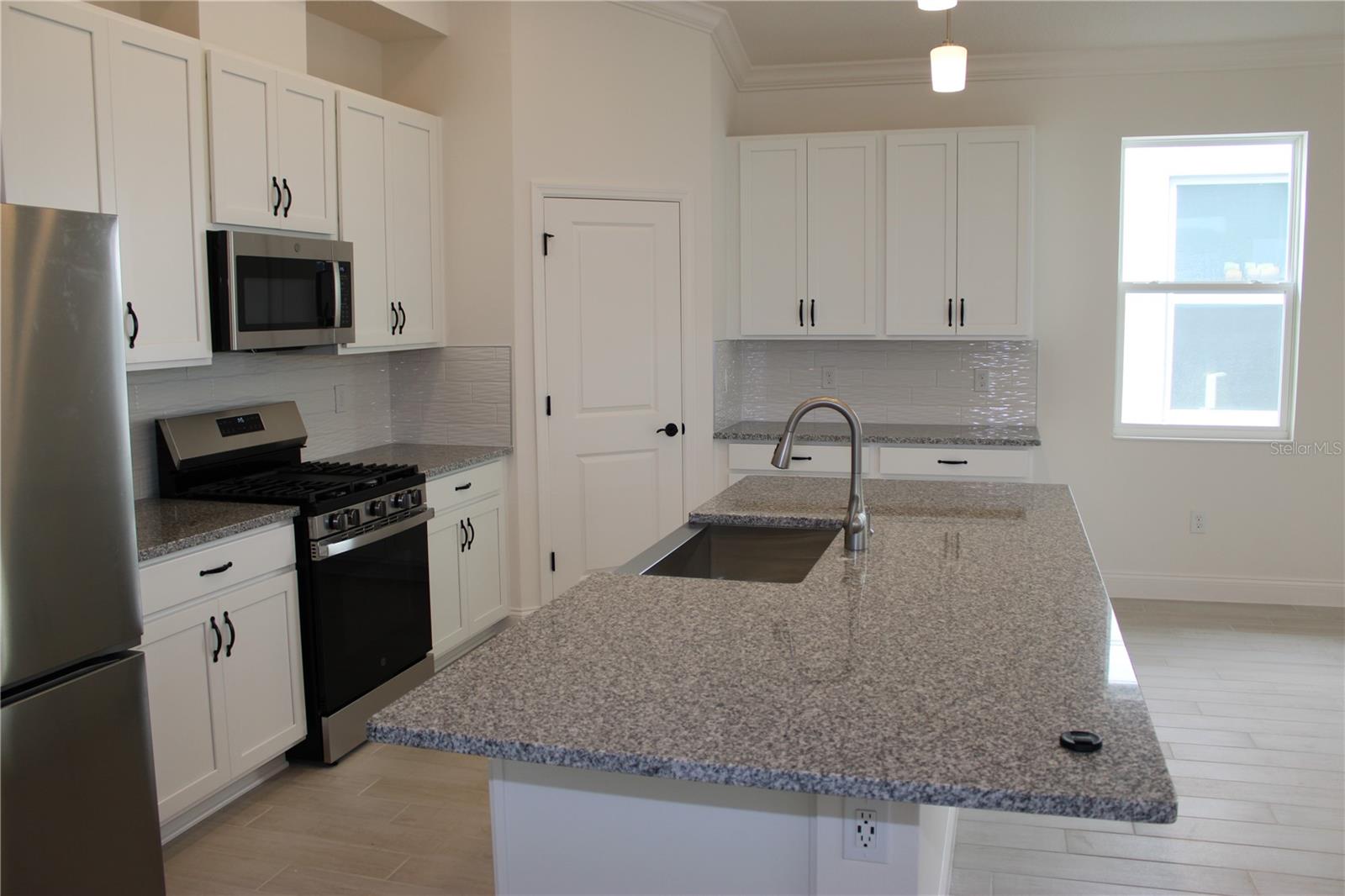 12174 STONELEIGH ALY, WINTER GARDEN, FL, 34787